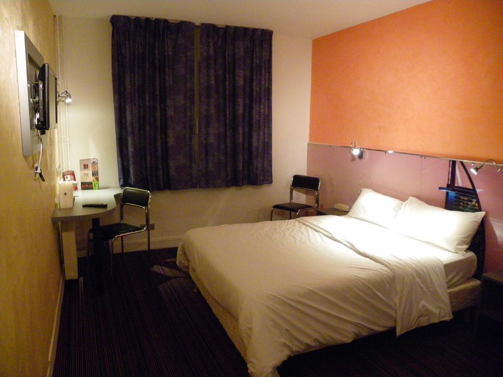 Hotel Logitel Saint-Doulchard 部屋 写真