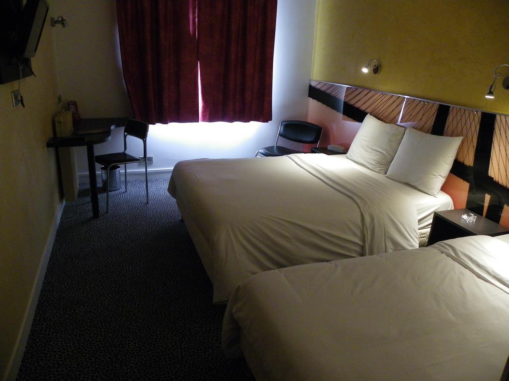 Hotel Logitel Saint-Doulchard 部屋 写真