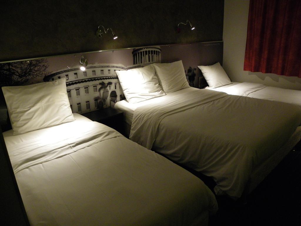Hotel Logitel Saint-Doulchard 部屋 写真