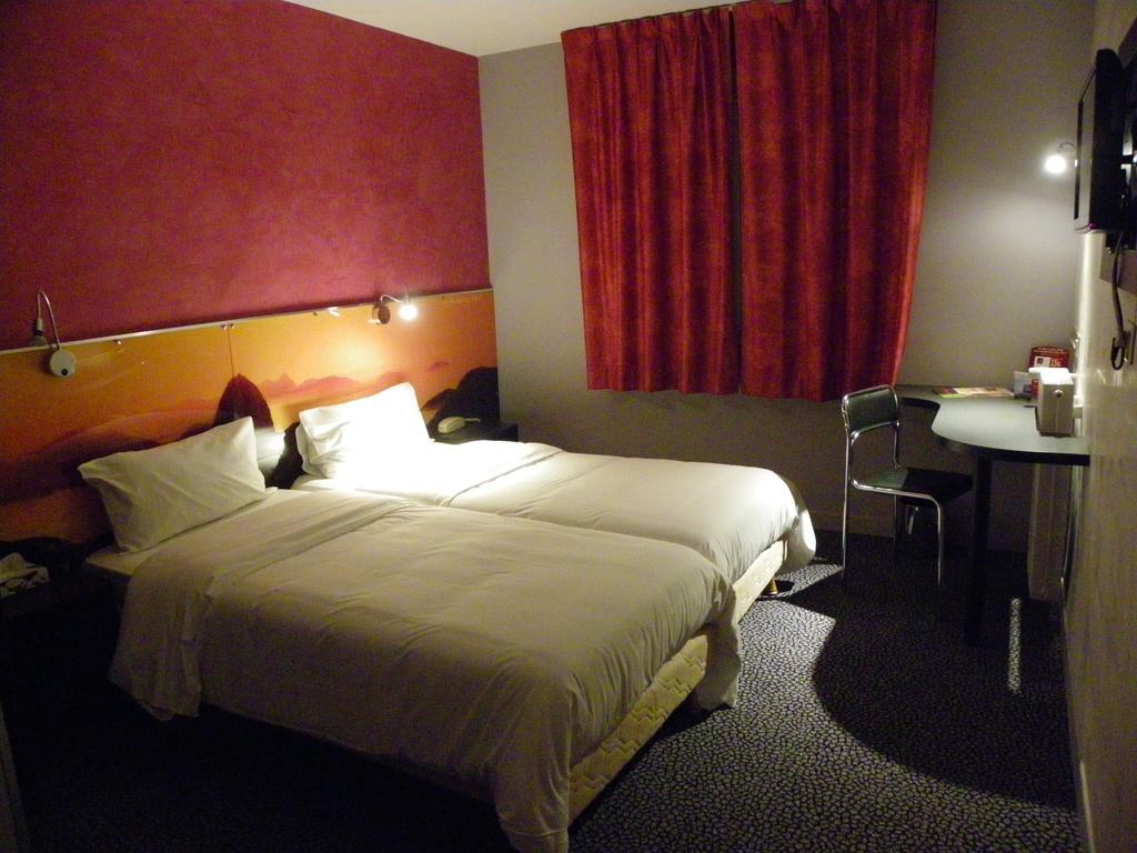 Hotel Logitel Saint-Doulchard 部屋 写真
