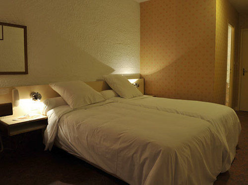 Hotel Logitel Saint-Doulchard エクステリア 写真